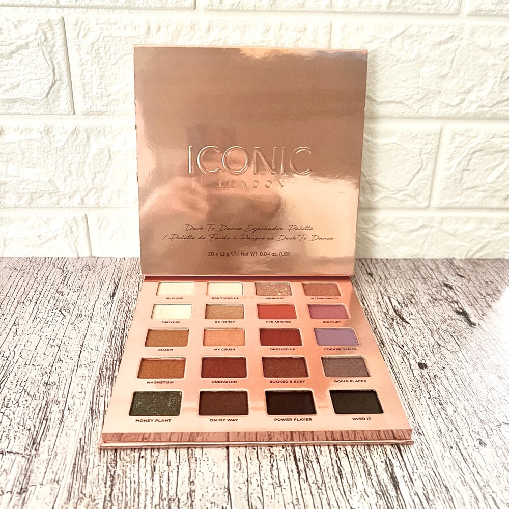 Iconic London DESK TO DANCE EYESHADOW PALETTE brand new in box!